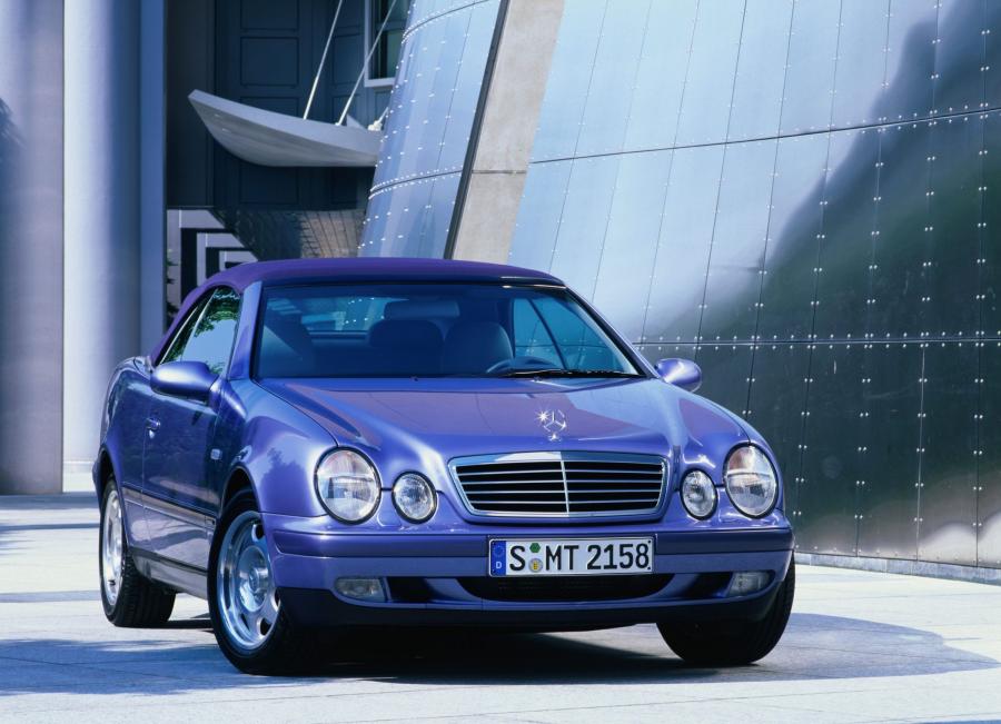  Mercedes-Benz CLK-Class Cabriolet 1996 года  (фото 8 из 12)